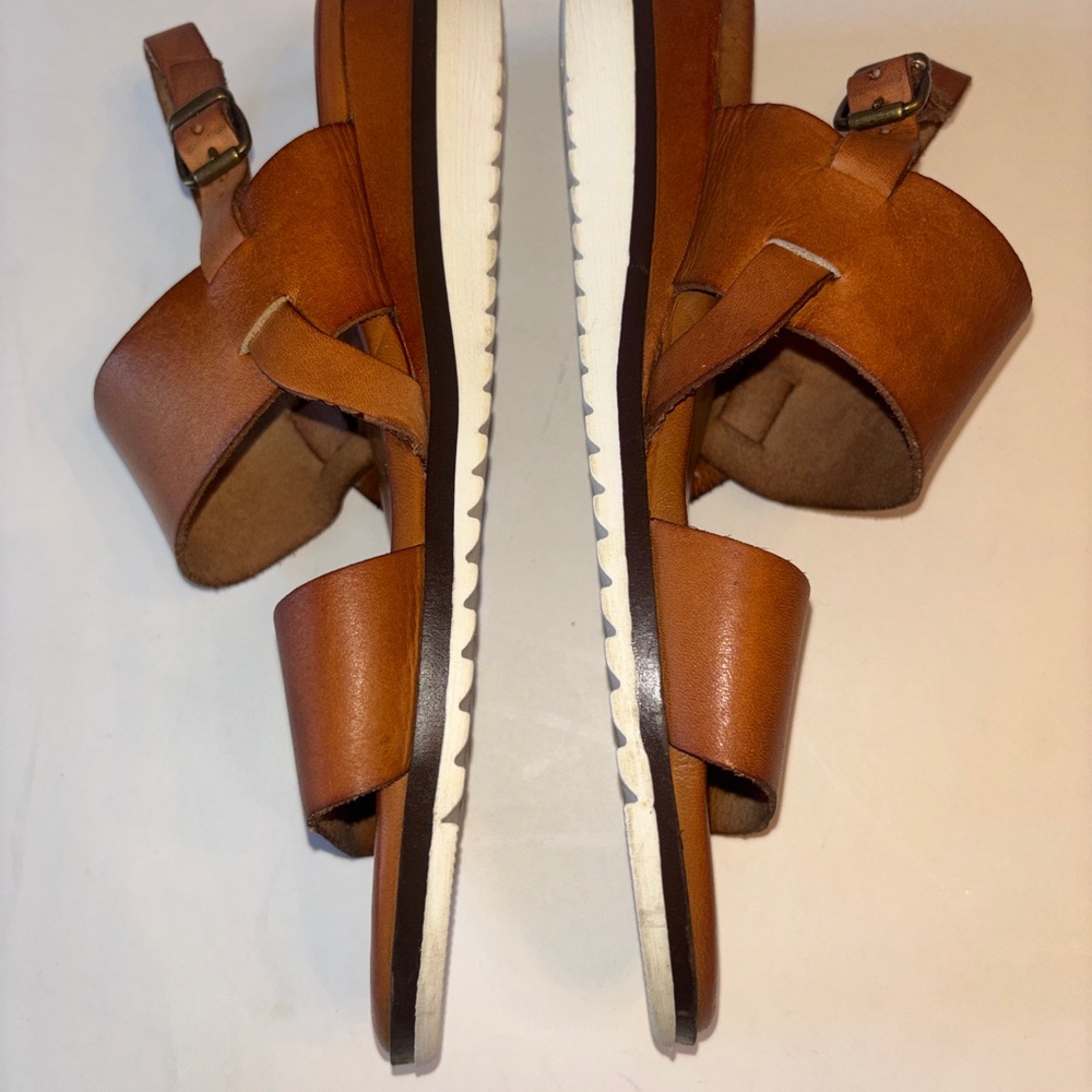 Bertuchi Leather Sandals